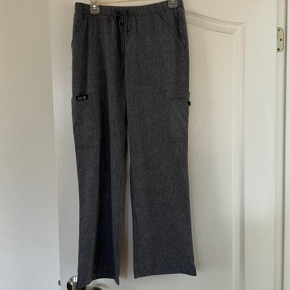 Woman’s size small petite scrub pants